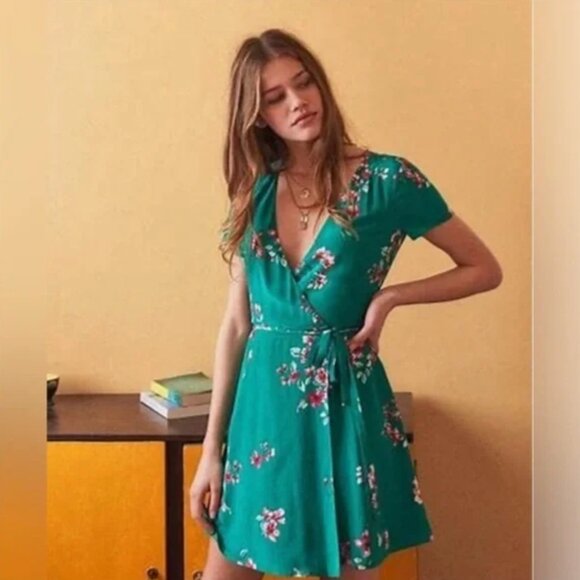 Sézane Anastasia Silk Wrap Dress Size 36 - Picture 2 of 9